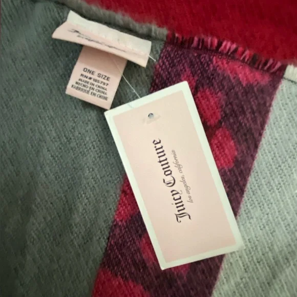 NWT Juicy Couture- warm winter knit scarf/wrap - Picture 2 of 7